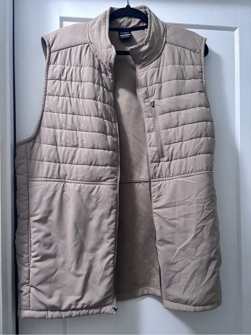SCÖNO Quilted Lightweight Puffer Vest in Beige